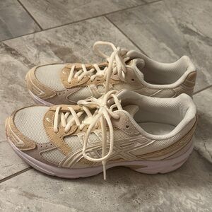 ASICS Gel 1130 Cream and White Sneakers